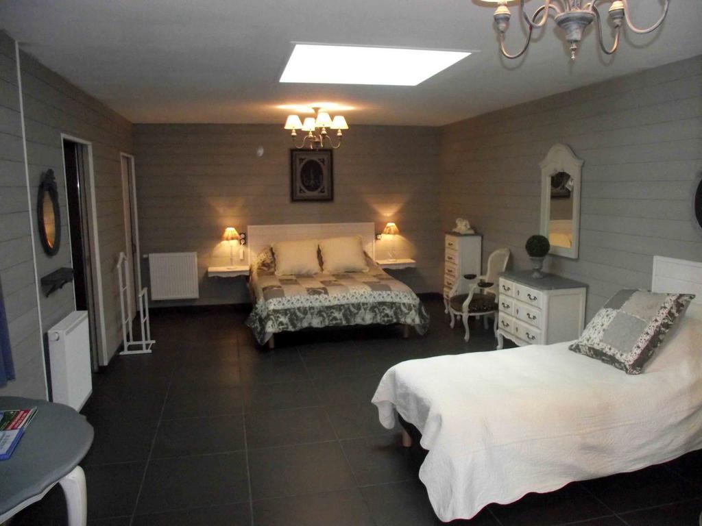 Les Belles Epoques B&B - Piscine - Terrasses - Brumisateurs - Proche Puy Du Fou Saint-Germain-sur-Moine Rum bild