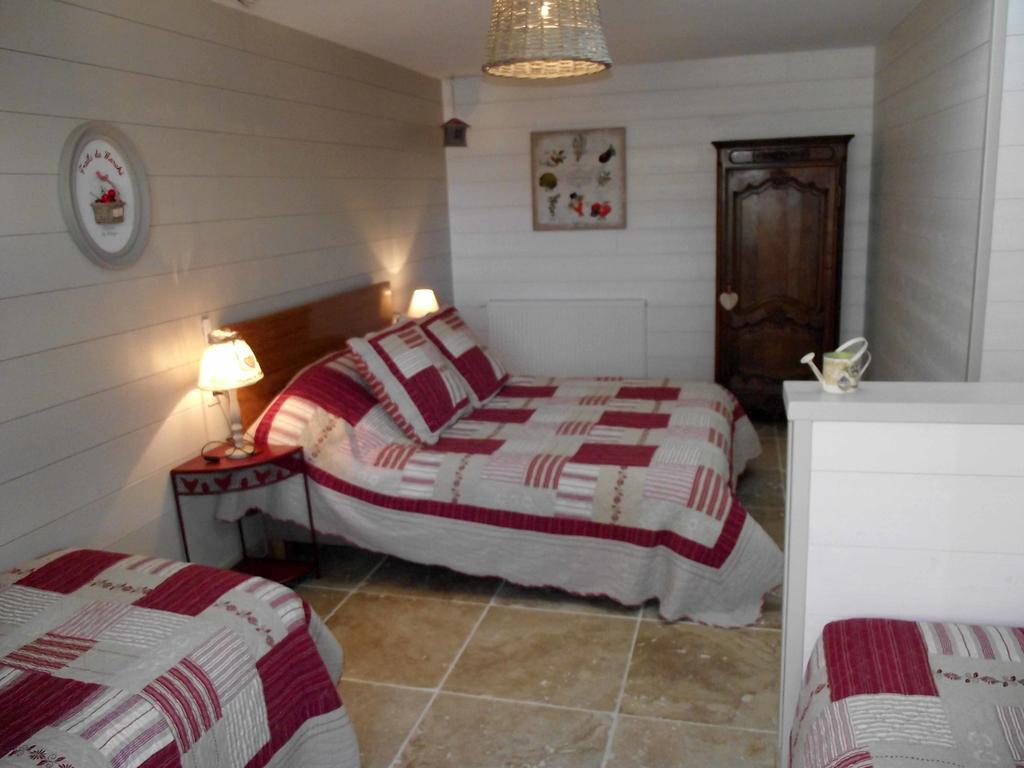 Les Belles Epoques B&B - Piscine - Terrasses - Brumisateurs - Proche Puy Du Fou Saint-Germain-sur-Moine Rum bild
